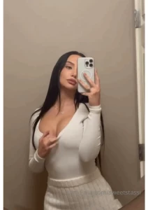 Squeeze between these