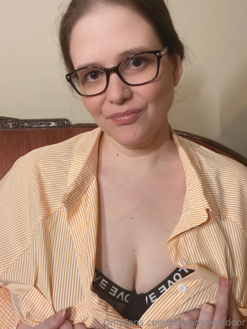 Brand new content just a little office role play naughtiness 