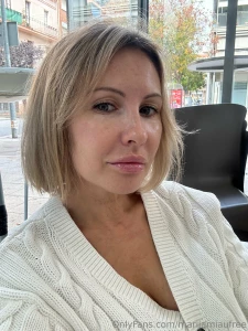 Whoever gives me 5 first will get a hot video for free let s go