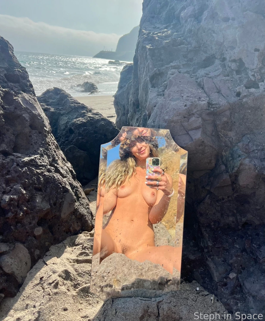 Summer is finally hereee which means naked beach days at beaches that 