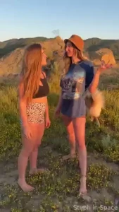 Glimmering goddesses enjoying g0ld3n hour together in their natural