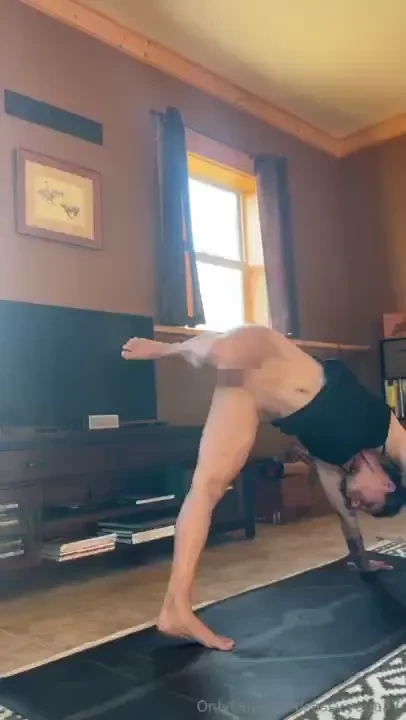 This was a juicy little stretch sesh after i get relaxed and stretched 
