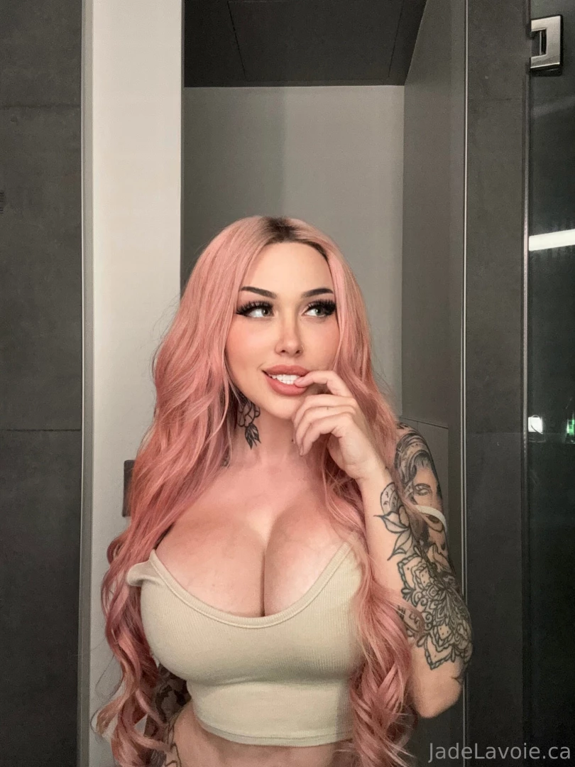 Que fais tu aujourd hui babe viens en priv sur mon vip misslavoie 