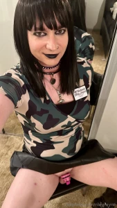 Pic of the week so proud to show off my tiny pink cage that keeps me