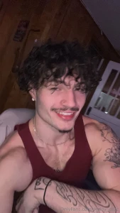 Looking right i think