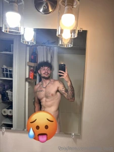 Cum cum cum watch me blow a hugeee load and have the cum drip down my