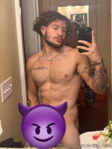 You gonna worship daddy today make sure you check your inbox