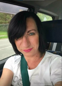 Milf alert freeninastar ninastarvip 100 videos amp free dick rate part 1