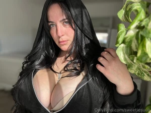 Knock knock slide over to the side to find my naughty me part 1