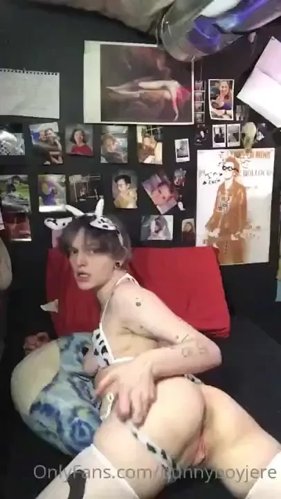 I wanna be ravaged so bad picked up and fucked like im nothing left 