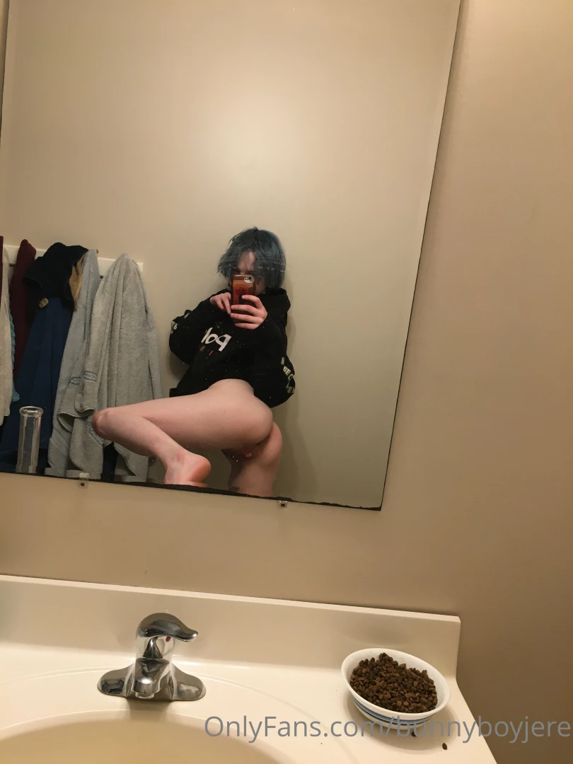 Before and after shower booty im pathetically horny rn please i need part 1 