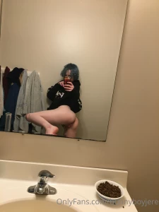 Before and after shower booty im pathetically horny rn please i need part 1