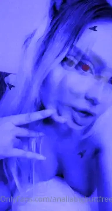 Lets make love avatar style 