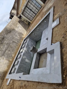 A few days after starting this adventure with me in my house there is