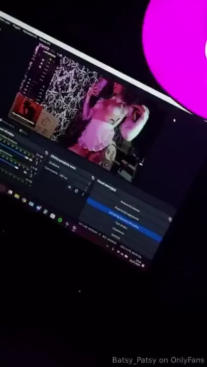 Feeling cute and sift today with the pink cow maid fit come vibe out w 