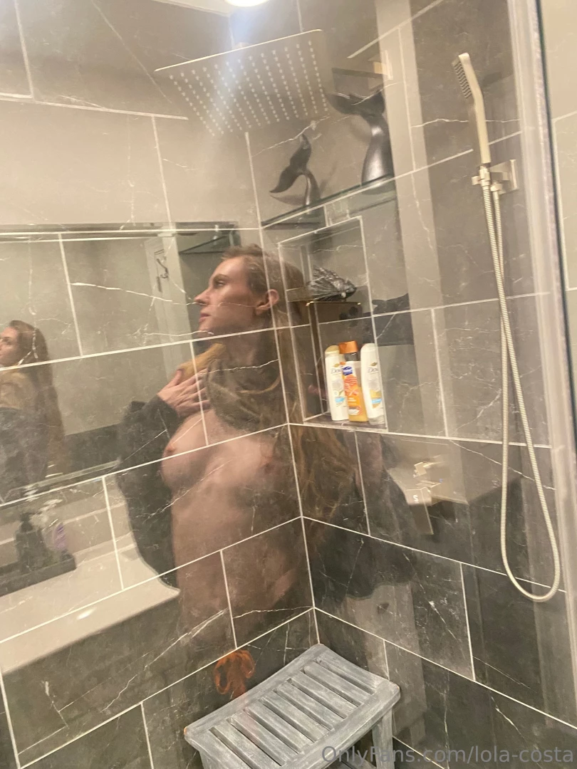 Swipe for a surprise present and if you like it- tip this post for 