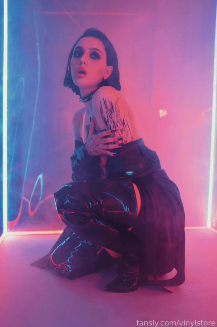 How beautiful is the glowing leather on my delicate body dangerous but part 5 