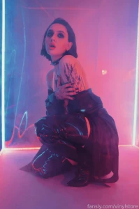 How beautiful is the glowing leather on my delicate body dangerous but part 5