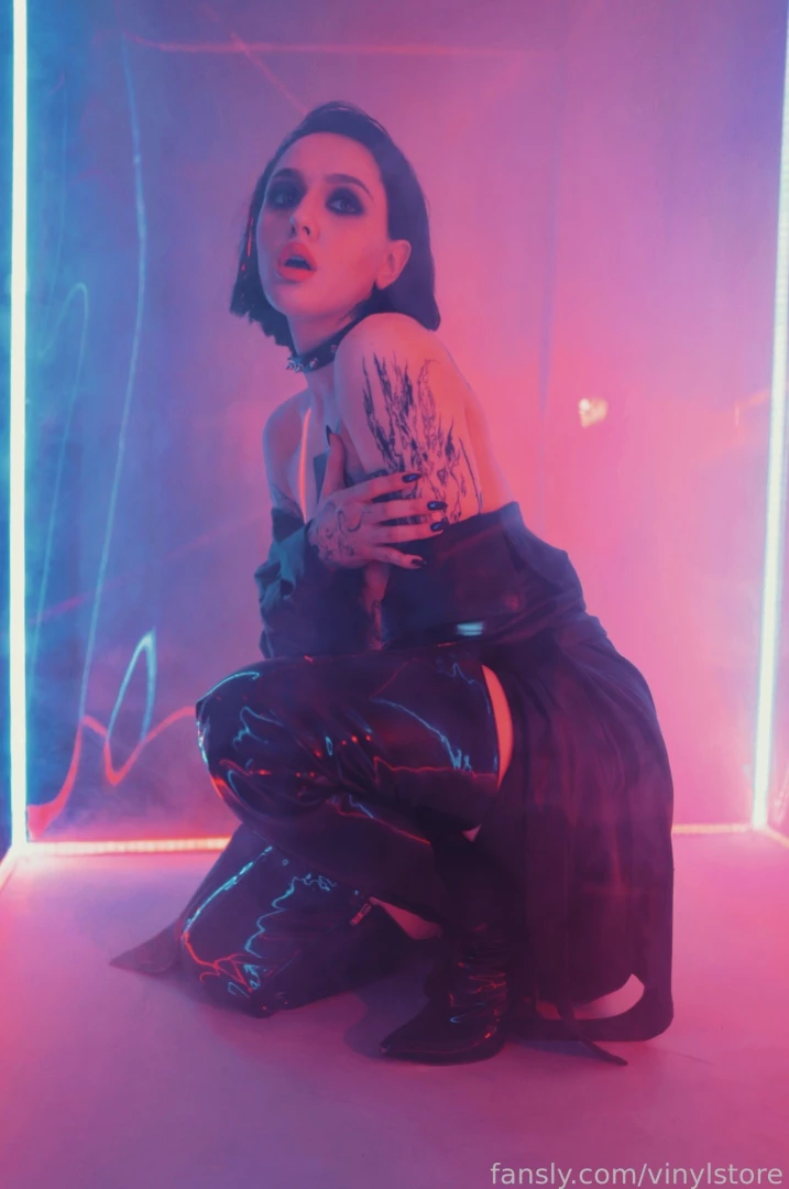 Full only for good boys leather latex mistress goddess findom femdom part 1 