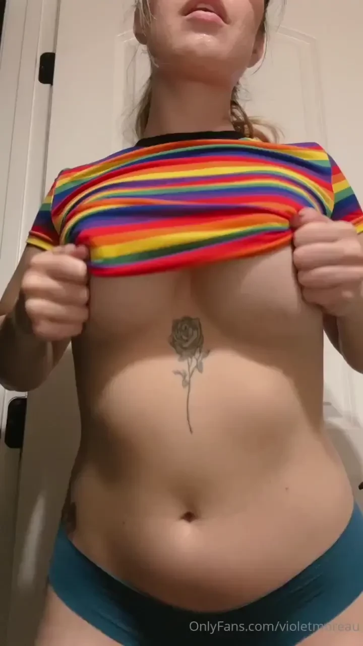 Happy titty tuesday babe hope you have an amazing day 