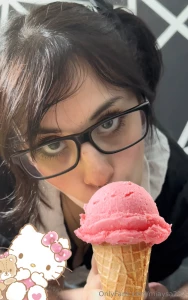 New video i do overtime with my boss 5min gifts part 1