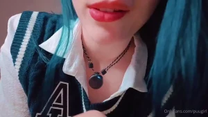 Esmagando meu clit ris at gozar e usando plug de rabinho lt 3