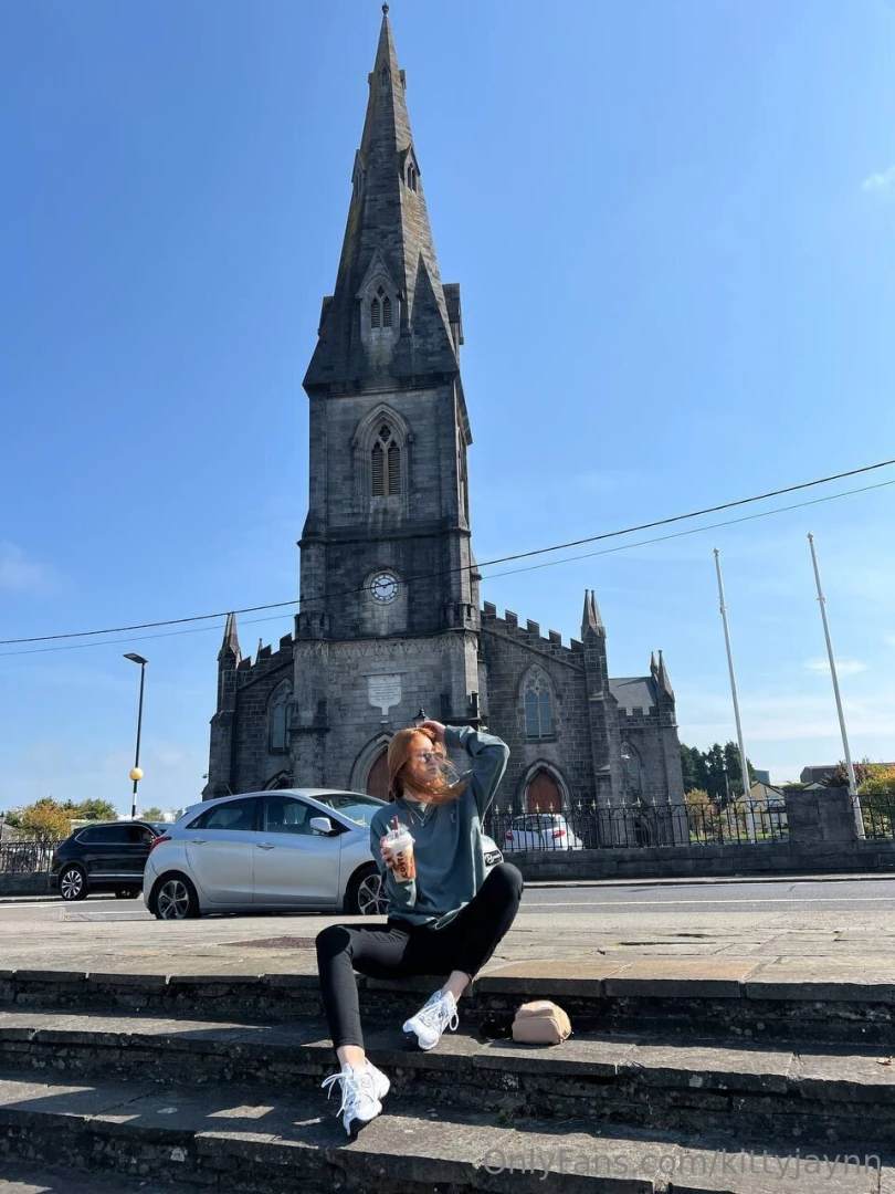 Stumbled upon this gorgeous district with a beautiful town hall today 