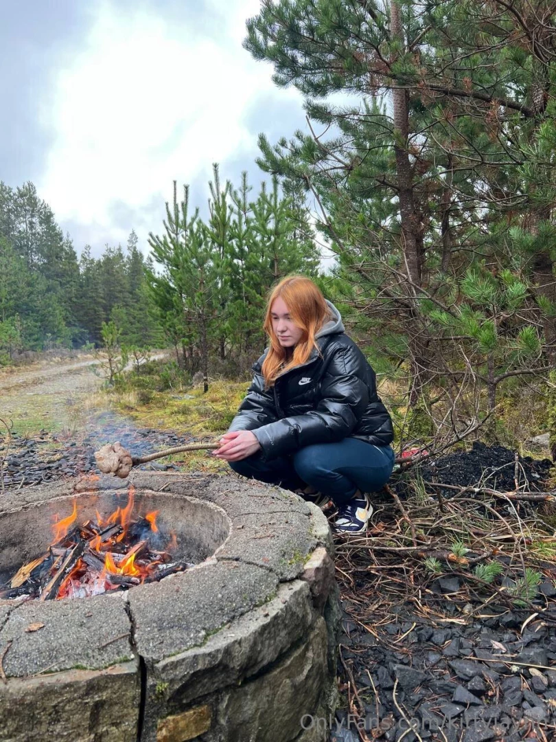 Escaped to nature for some marshmallow roasting and pure chaotic 
