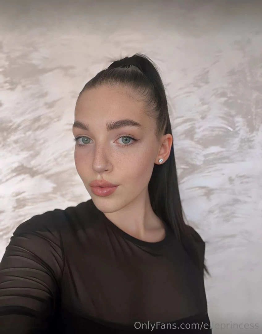 Stop scrolling let me distract you elsa_wild cute girl elsa_wild loves part 347 