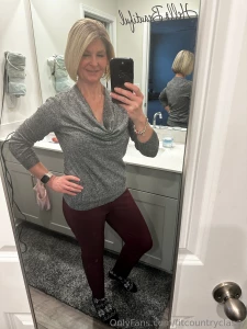 Mmmmm look at those glutes i m seeing nice gains okay need to rush off part 8