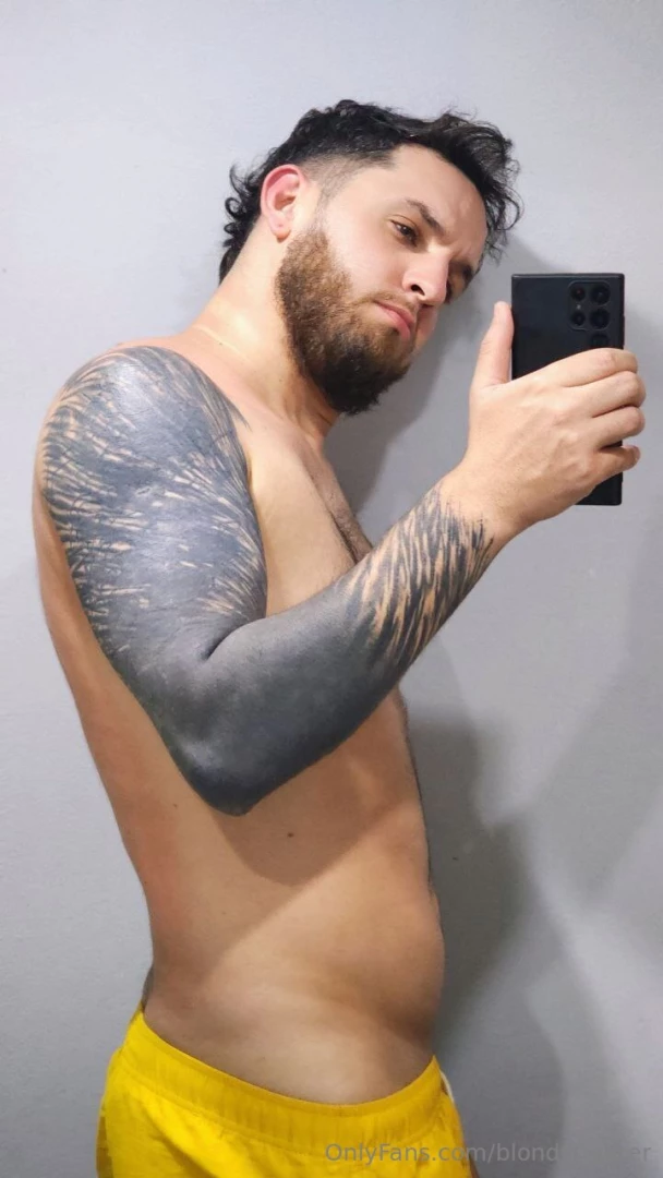 My friend onlylucax drops fresh exclusive content every day his 