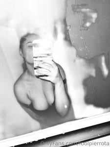 Taking lovely midnight photos and having my old hollywood romance film