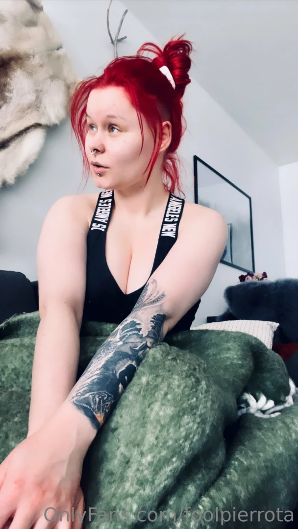 Hello there welcome to my page and hope you enjoy your time here i m 