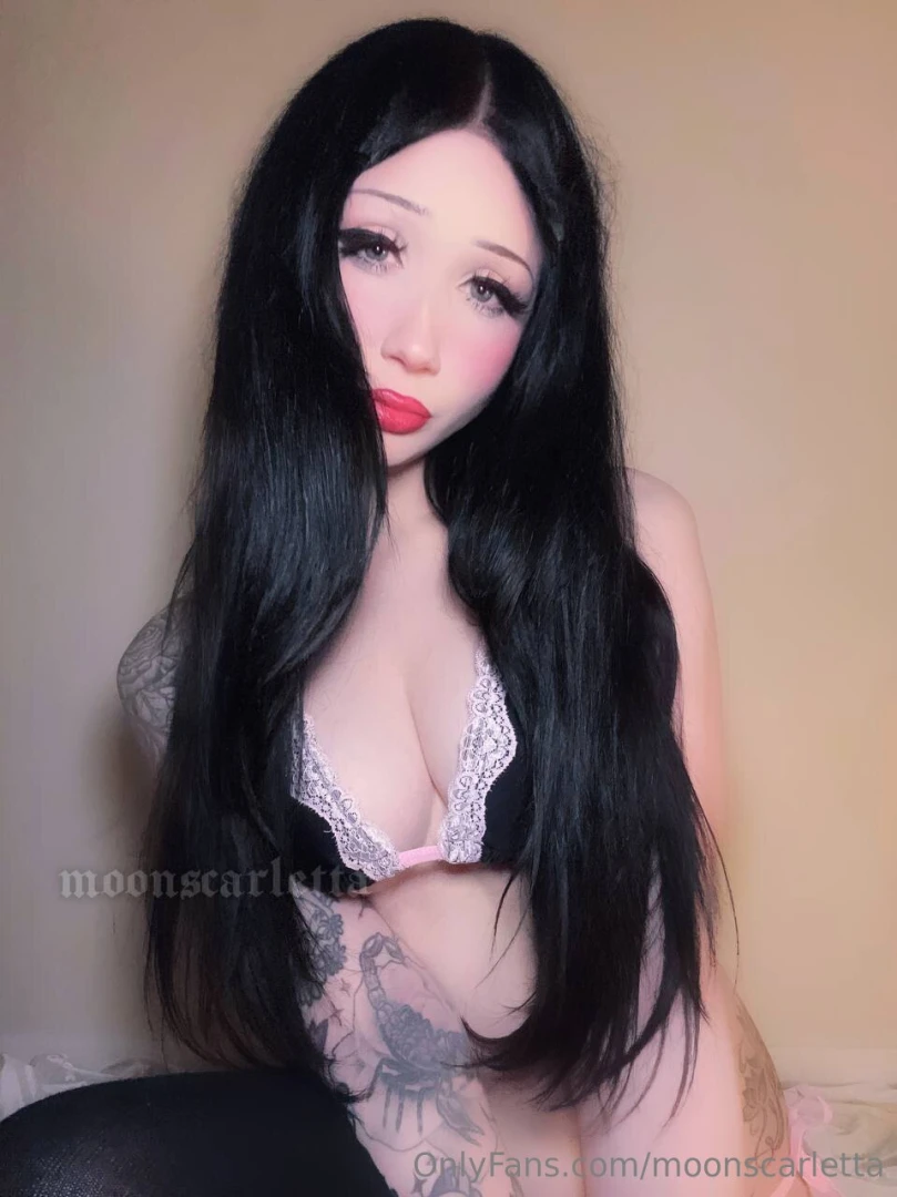 Unlock 1 video get one free message me what one you want unlocked 