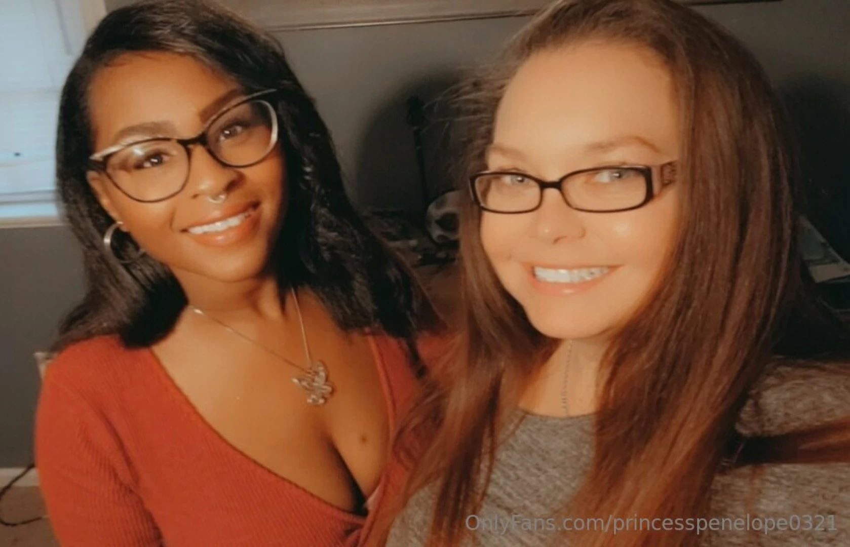 Look who came to see me last night 