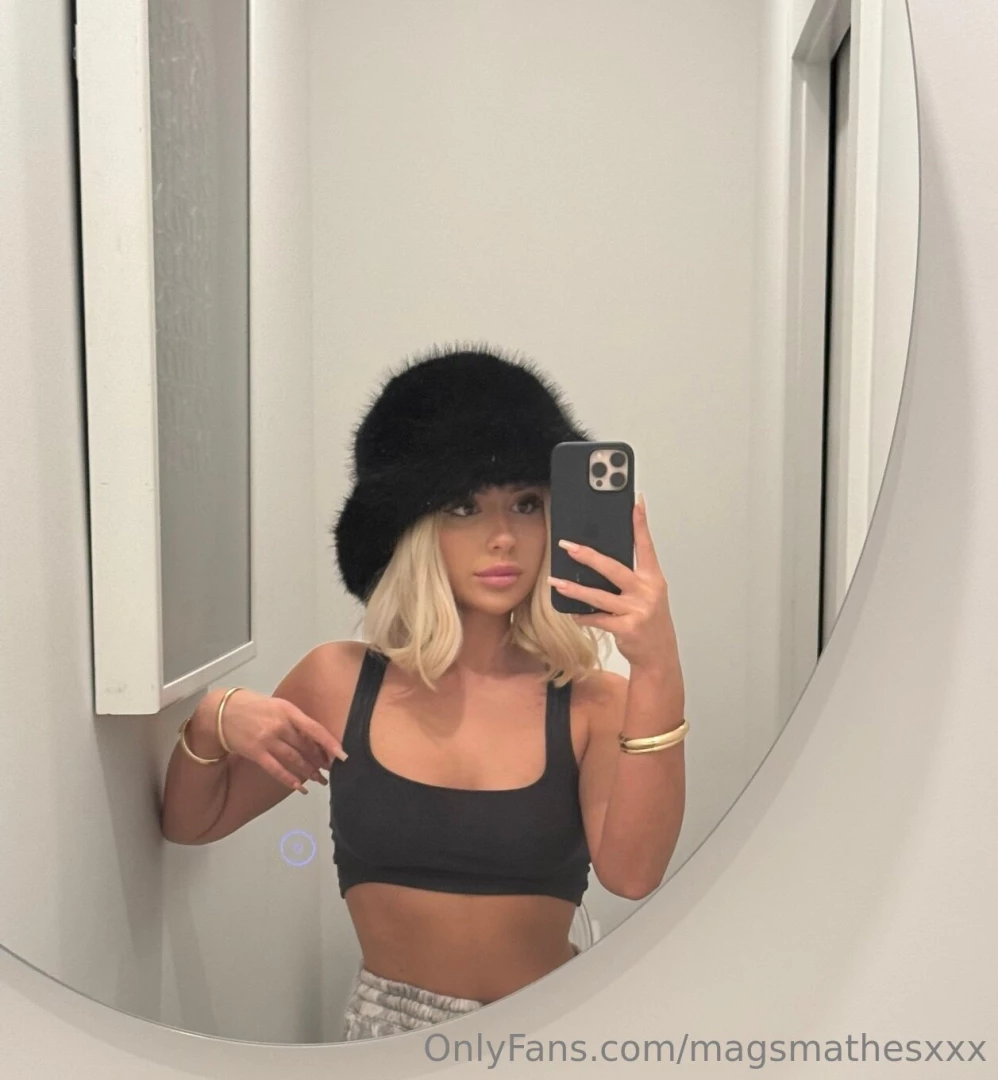 One matcha latte and a massage pls 