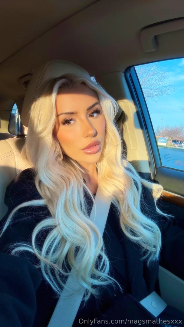 Happy monday part 2039 