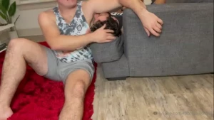 Master drew says i m not sniffing his armpit good enough so he duct