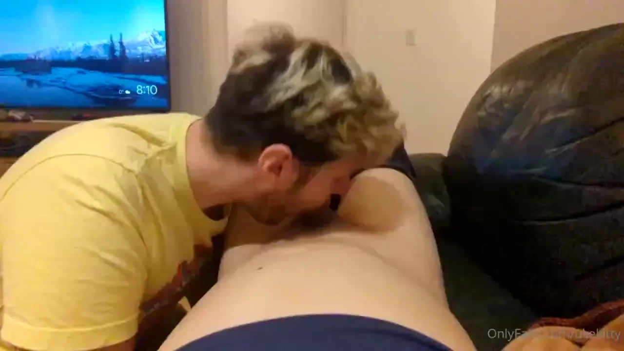 He reallyyyyy loves to use his mouth 