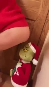 Giving the grinch a lap dance