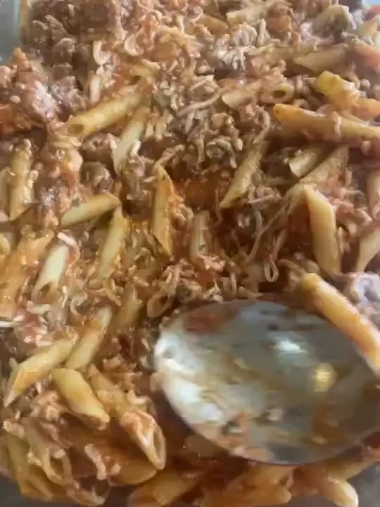 I made a big batch of pasta bake to share with my parents my mama is 