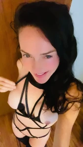 lilrosiedoll - Happy saturday im going on cb thank you for such a fun time i m part 1 