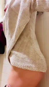 lilrosiedoll - Happy i wonder what you would do to me in the work bathroom if you saw part 1 