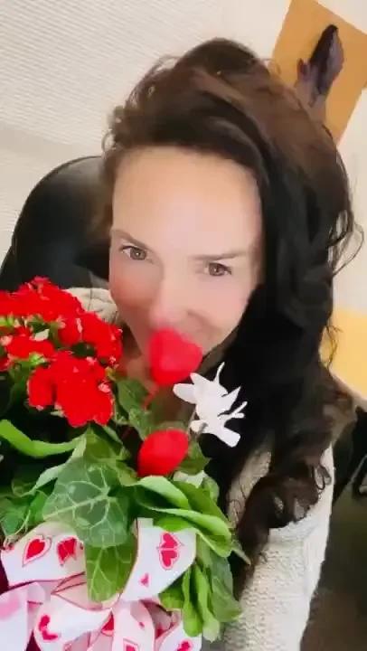 Happy pretty booby flowers wednesday i ll be on cb for my lunch break part 1 