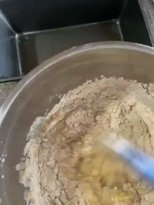 Cozy saturday making pumpkin bread 