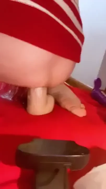 Thanks for a fun squirt assfucking lunch break with my big black mamba 
