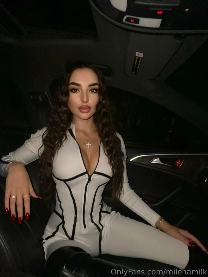 We can go so fast baby we re unstoppable 
