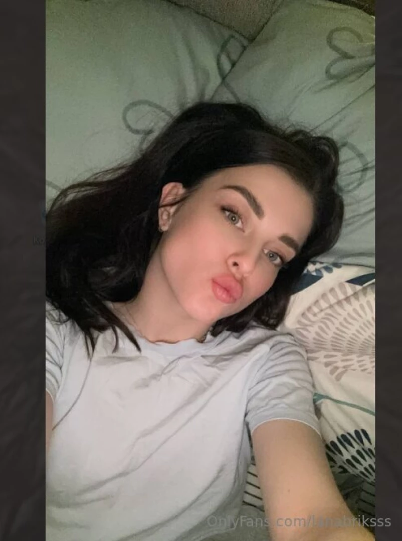 X69kayla69x this juicy baby really wants to take off everything and part 1 