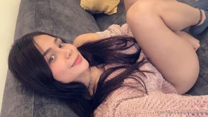 Feeling so cozy in this weather wanna join me