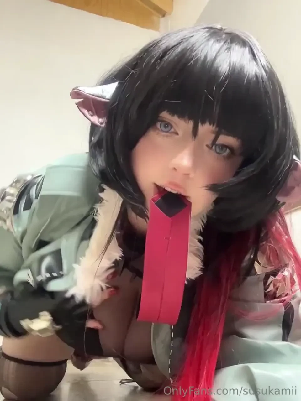 Primer set del a o si lo quieres av same por interno y te lo mando con 